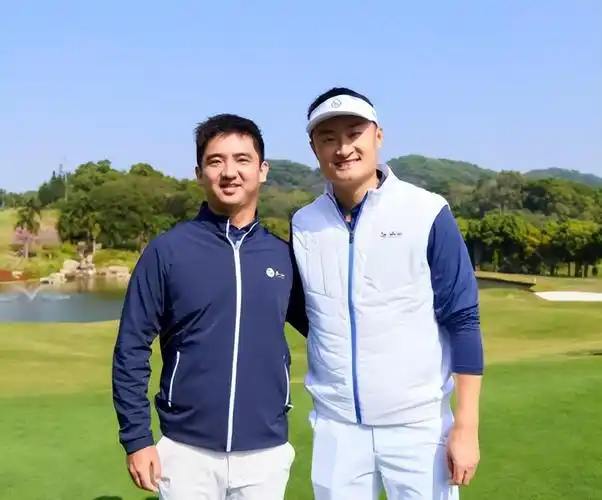 嘉信挑战赛史密斯稳居榜首 中国双星李昊桐窦泽成遗憾出局
